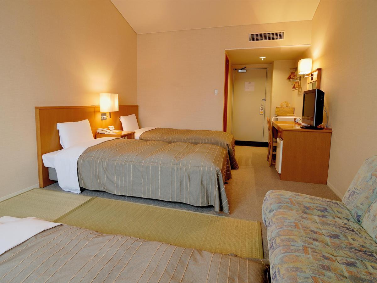 Hotel Folkloro Hanamakitowa Екстер'єр фото